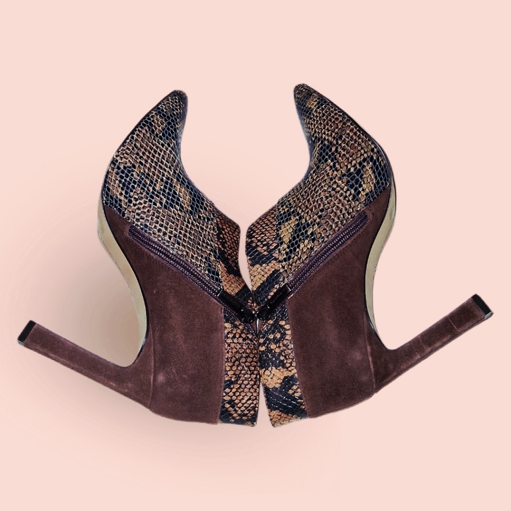 VINCE CAMUTO Women's Sempren Ankle Boot Brown and Black Size 8.5 New - Picture 7 of 13
